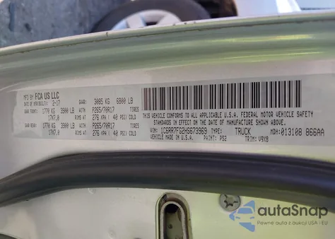 2017 Ram 1500 Express 4X4 6'4 Box из США, поврежденный, VIN 1C6RR7FG2HS673969